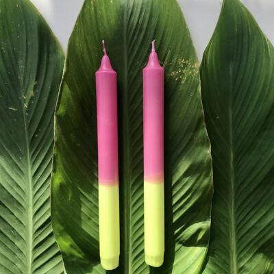 1 large dip dye candle in pink*neon yellow