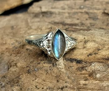 Bague délicate faite à la main en argent sterling 925 avec labradorite classique 6