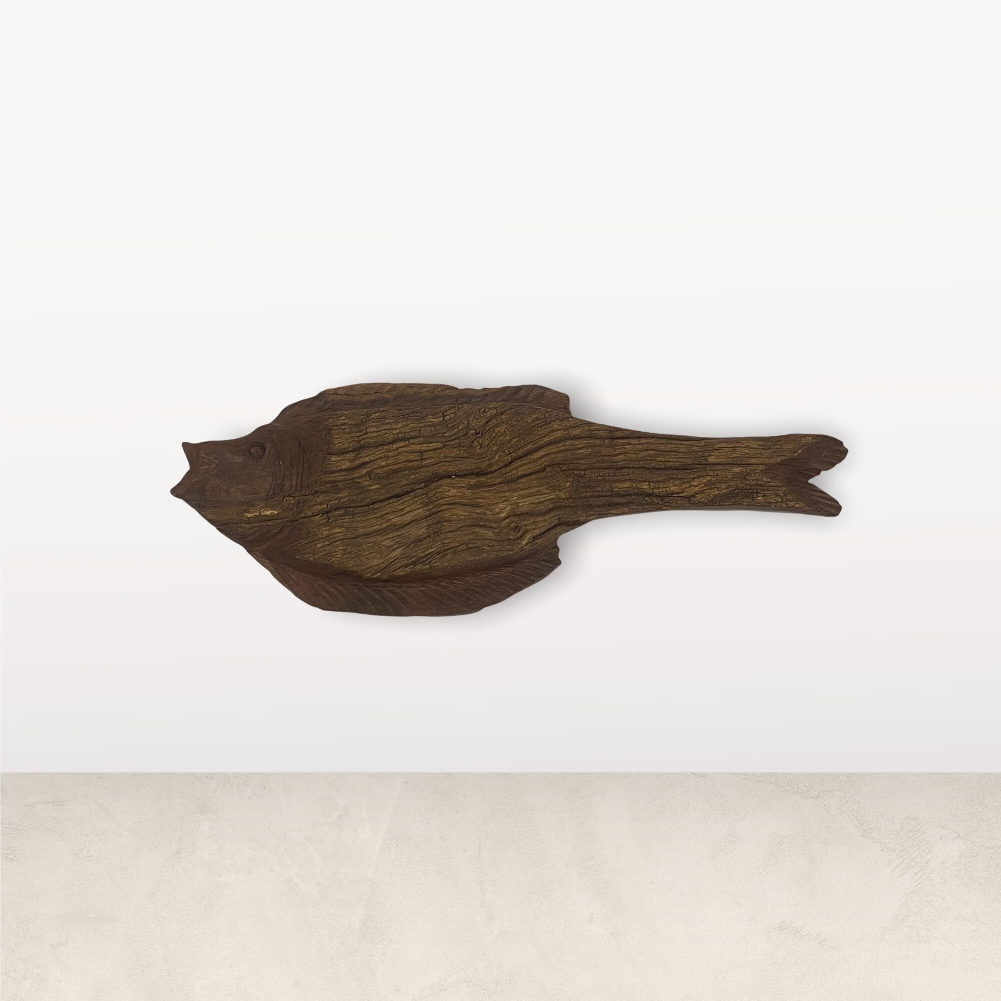 Poisson sculpté à la main en bois flotté - (M1.1)
