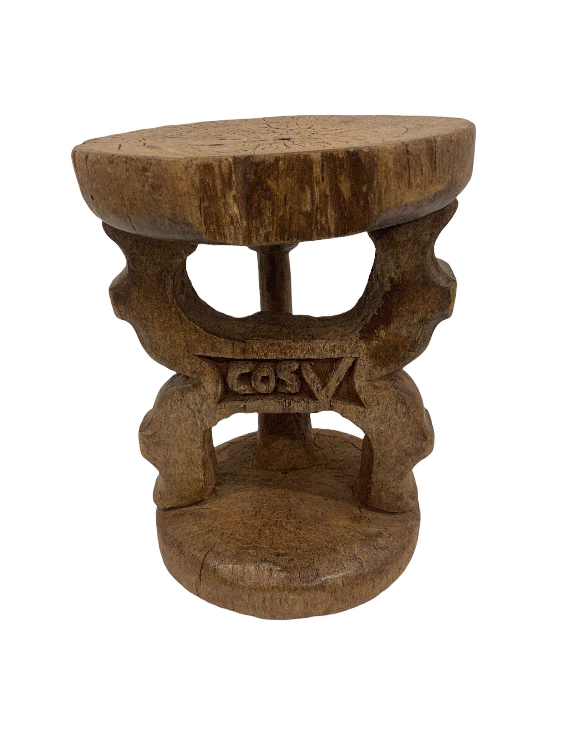 Tabouret Tonga - (6.1)