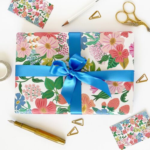 Summer Flowers Cream - Eco Friendly Gift Wrap & Tags