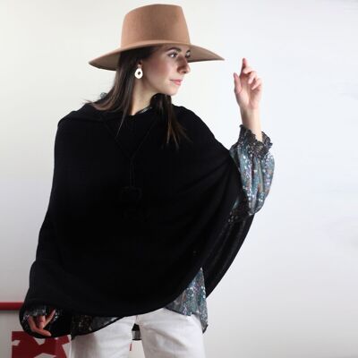 Poncho nero con cappuccio in paillettes in lana e cashmere