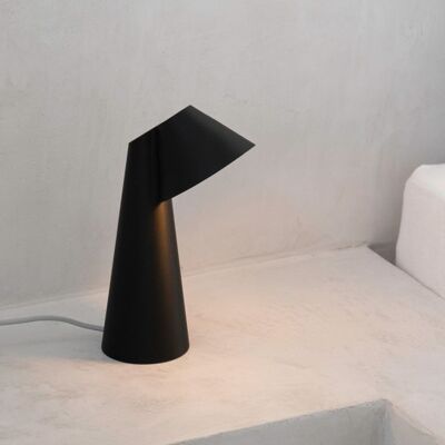 Lampe de table Monk Plus | matériaux recyclés | lampe led dimmable | 6 couleurs | 4 couleurs de câble | lumière douillette | ambiance | recyclable | climatiquement neutre | automne | hiver