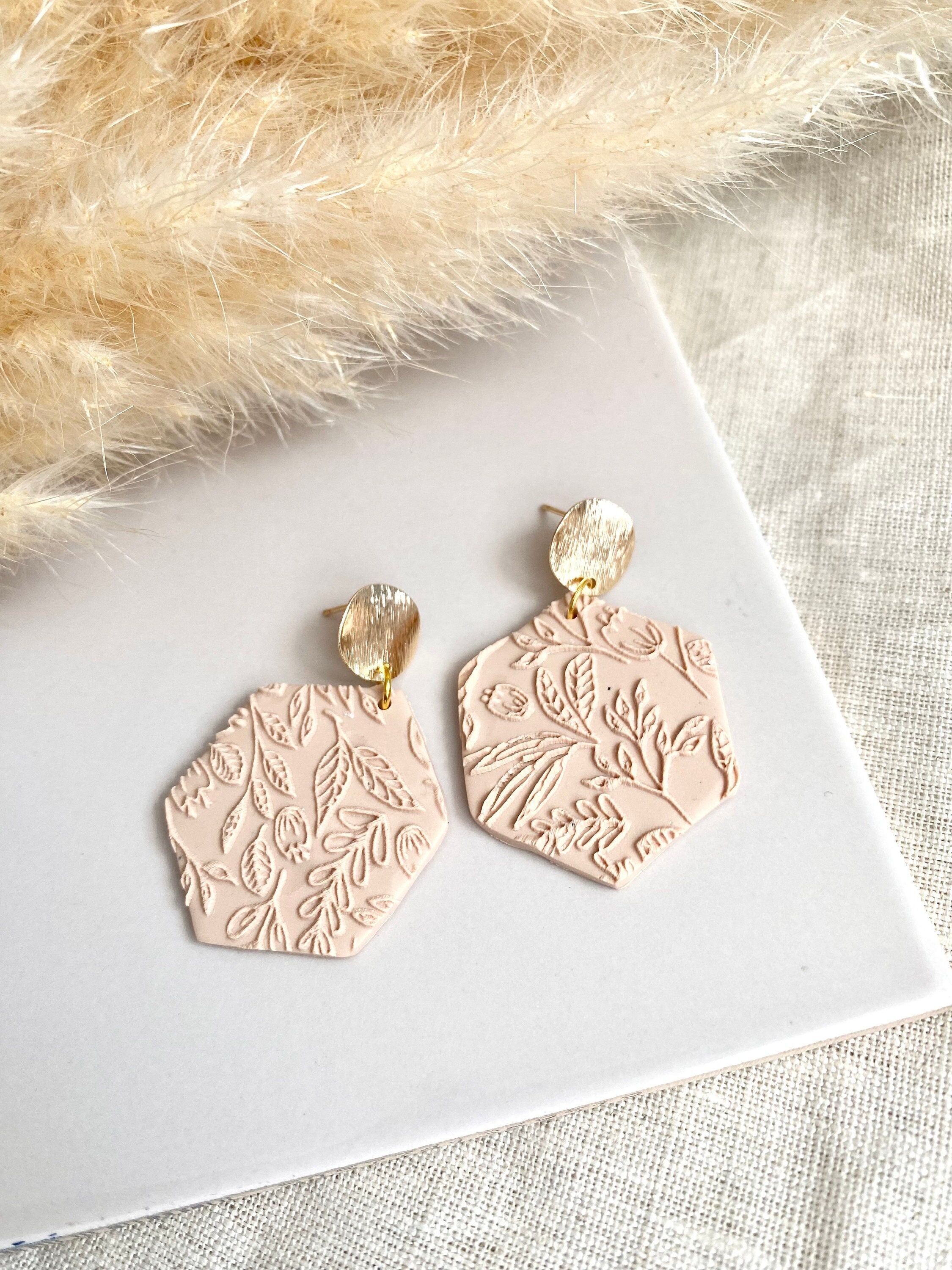 Spooky Holly Winter Statement Earrings – Sprites' Hollow