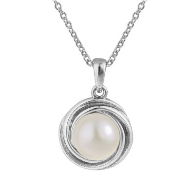 Pretty Round Pearl Necklace