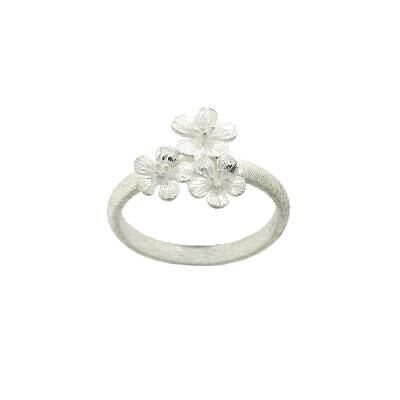 Sterling Silver Garland Flowers Ring in a Size P and Presentation Box