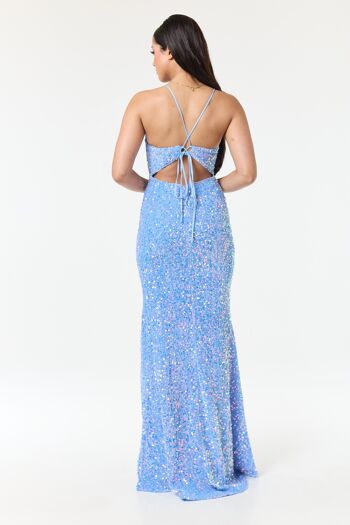 Robe longue bleu ciel à sequins et fente latérale 9