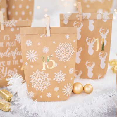 Calendario dell'avvento fai-da-te da riempire - 24 sacchetti regalo stampati e 24 adesivi e fermagli numerici - motivo Cozy Winter white - per l'artigianato e regali - Natale