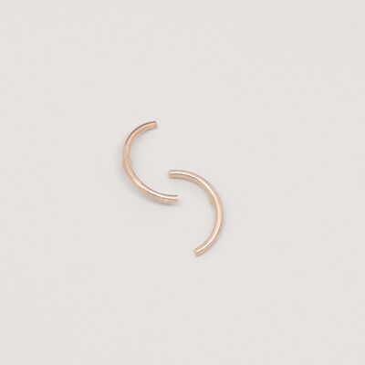 curved studs - rose gold