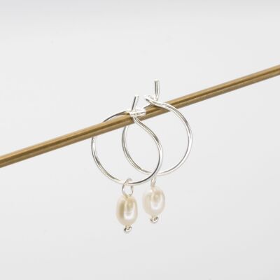 gemstone hoops - silver - freshwater pearl