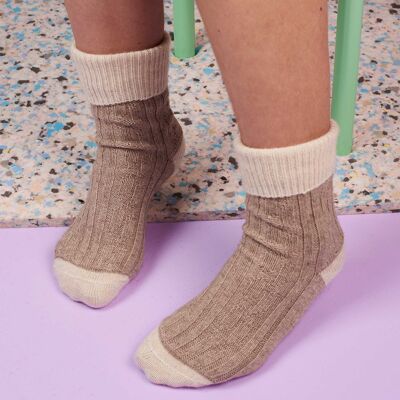 Slouch-Socken aus Kaschmir-Mix – Pilz / Hafer