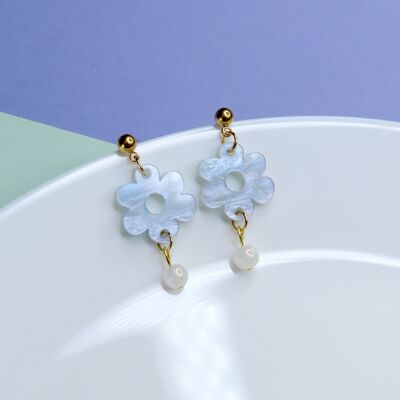 Winter Sky Flower Stud Earrings