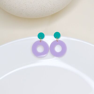 Clous d'oreilles cercle colorblock en turquoise foncé et lilas