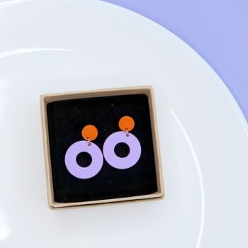 Clous d'oreilles cercle colorblock en orange et lilas 7