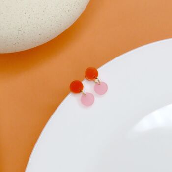 Boucles d'oreilles Dotty en acrylique rose glace orange 1