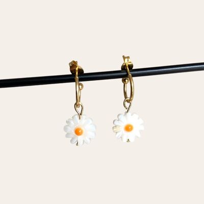 Earrings | daisy