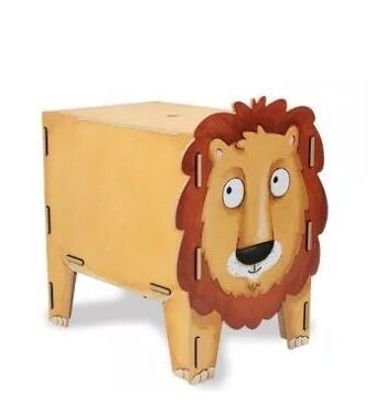 Tabouret à quatre pieds - lion en bois 1