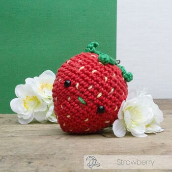 Kit de crochet DIY - Cintre pour sac aux fraises 4