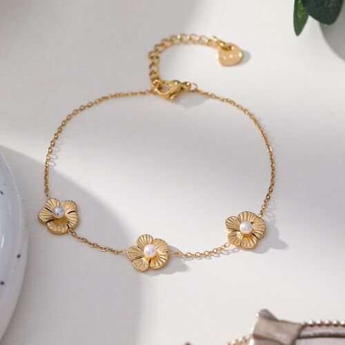 Bracelet chaîne avec 3 fleurs à perles