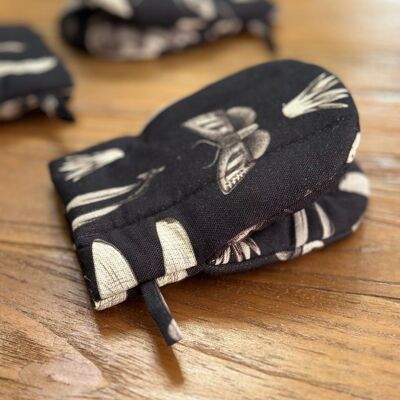 Oven Glove Small with Double Wool Filling, 100% Cotton, Printed | Seeds Carbon