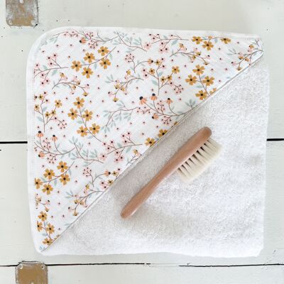 Flora baby bath cape