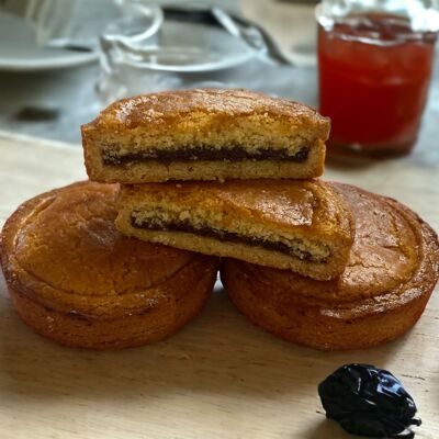 Lywan prune cream filled cakes (bag of 5 biscuits)