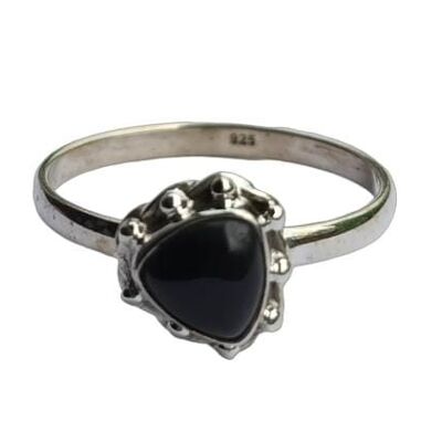 Handgefertigter Ring aus 925er-Sterlingsilber mit natürlichem schwarzem Onyx und Billionenschliff