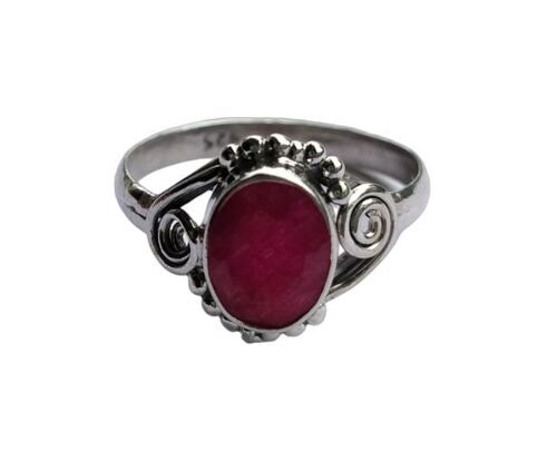 Genuine Ruby Corundum Charming Oval 925 Silver Handmade Ring