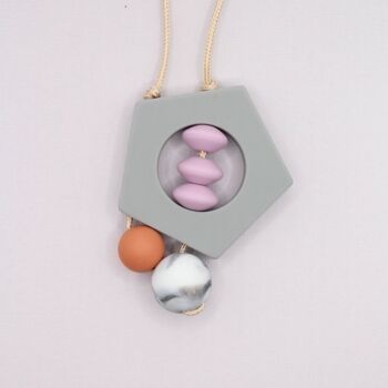 Collier pendentif en silicone « Penny » Pentagone gris - Lilas poussiéreux, melon et marbre 1