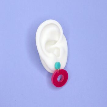 Clous d'oreilles cercle color block turquoise et rose 2