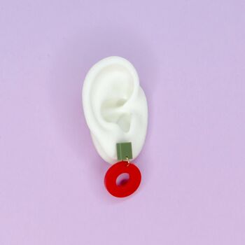 Boucles d'oreilles à tige carrée en kaki et rouge 2