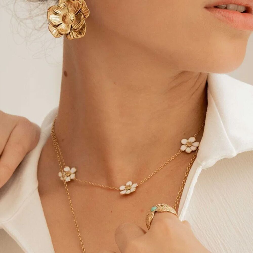 Bulla-Halskette – 3 emaillierte Blumen