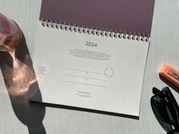 Calendrier de bureau 2024 aubergine 3