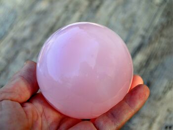 Sphère de Calcite Mangano Rose (60mm - 75mm) 2
