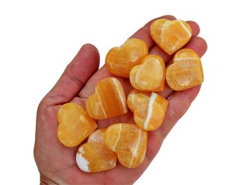 Coeur en cristal de calcite orange (30mm-35mm) 8
