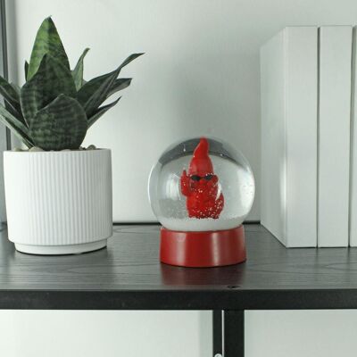 Snow globe dwarf red