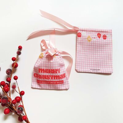 Retro Pink/Red Christmas Gift Pouch