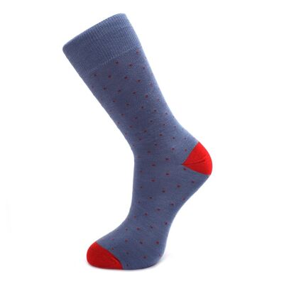 Stahlblaue Socken mit roten Punkten