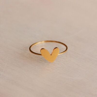 Minimalistischer Ring aus Edelstahl mit Herz – Gold