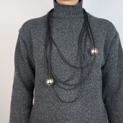 Collar A. Stone negro-oro aw23