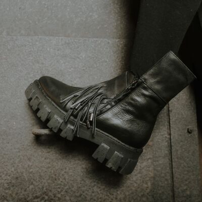 chaussures en cuir femme MONO NOIR AW23 PAPUCEI