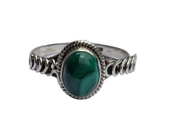 Charmante bague faite à la main en argent sterling 925 avec malachite 1