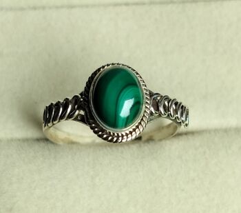 Charmante bague faite à la main en argent sterling 925 avec malachite 3