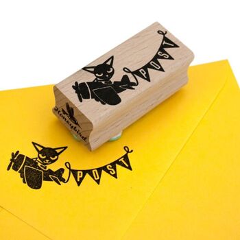 Tampon en bois adorable pilote de chat pour courrier et enveloppes personnalisés 1