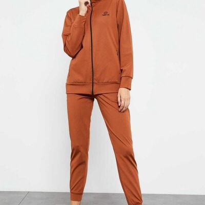 Leisure suit with zipper brown