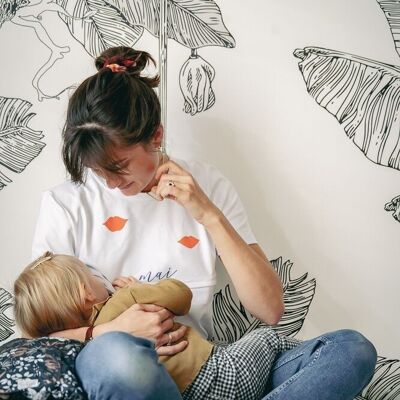 Breastfeeding T-shirt - May