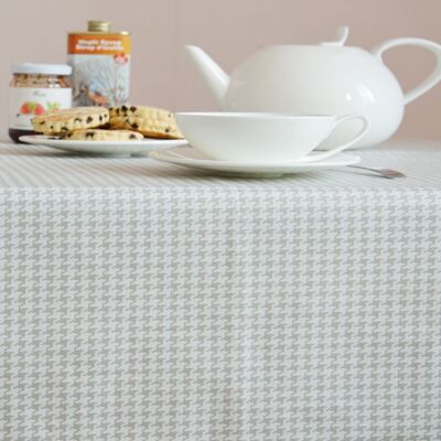 Houndstooth coated tablecloth gray