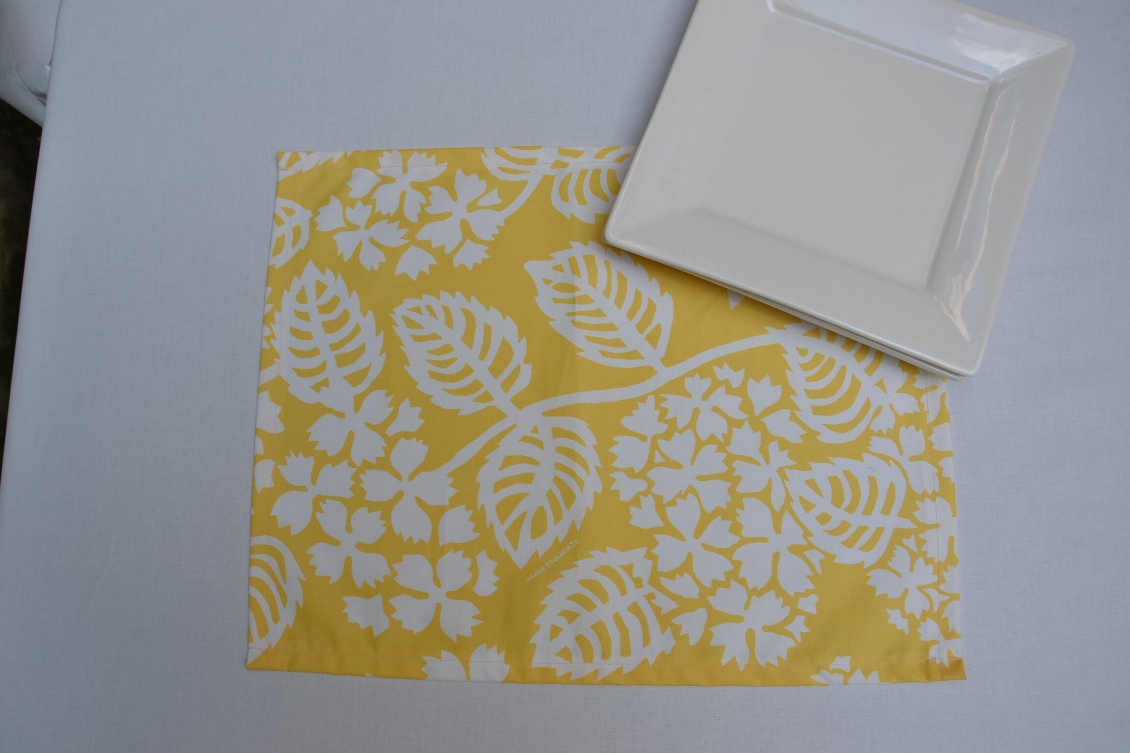 Tovaglietta americana rivestita Ortensia gialla