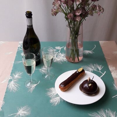 Green pine coated table runner