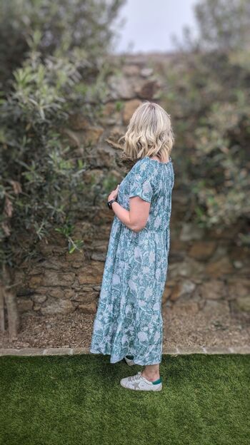 Robe vert amalfi à encolure smockée 2